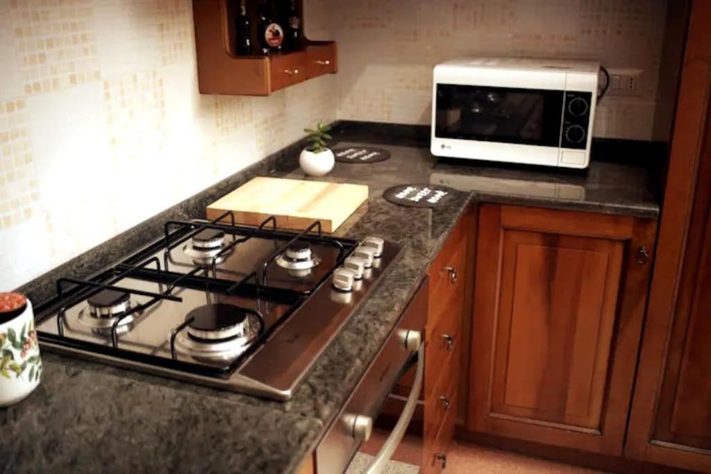 Sealand-Guest House Bari Bagian luar foto